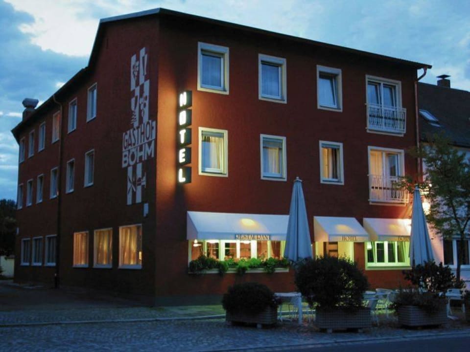 Außenaufnahme Hotel Restaurant Böhm Hotel Restaurant Böhm