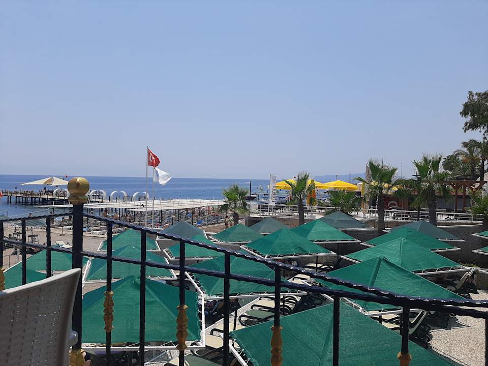 Strand Aleria Belport Beach Hotel