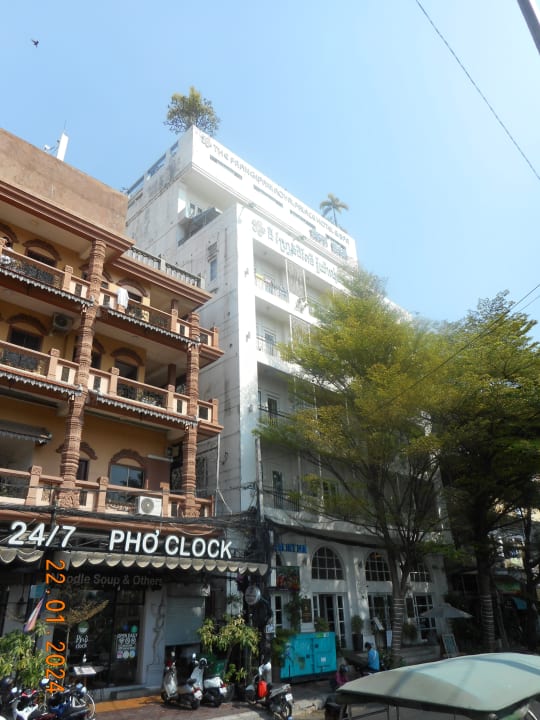 Außenansicht Hotel Frangipani Royal Palace