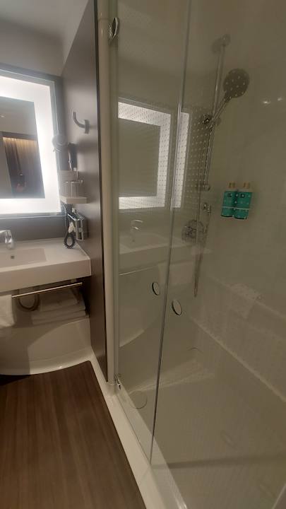 Zimmer Novotel Suites Wien City Donau