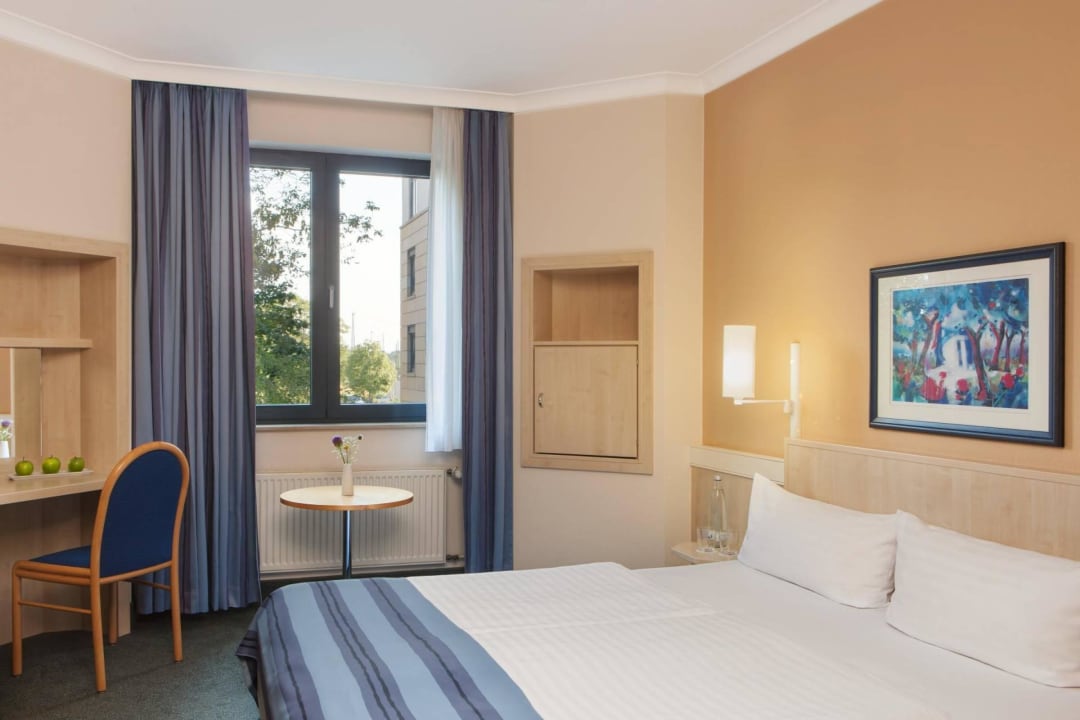 Business Double IntercityHotel Magdeburg