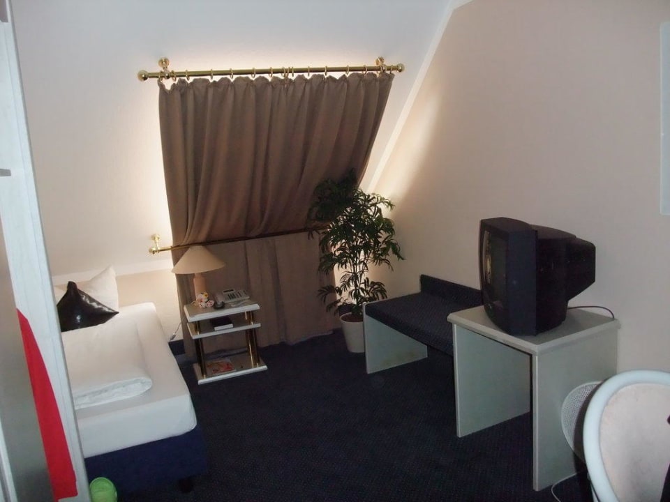 Helles freundliches Einzelzimmer Hotel an der Kö