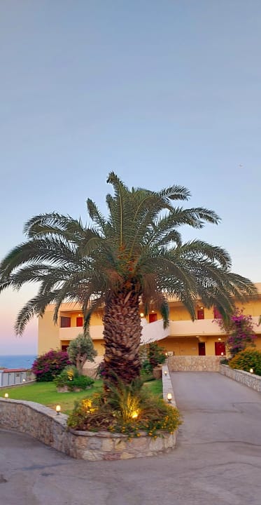 Gartenanlage Hotel Kalithea Horizon Royal