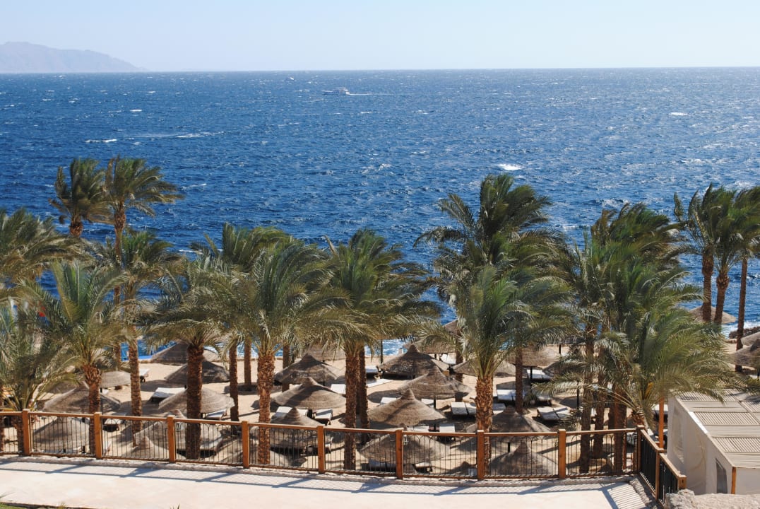 Blick auf Strand und Meer The Grand Hotel Sharm El Sheikh