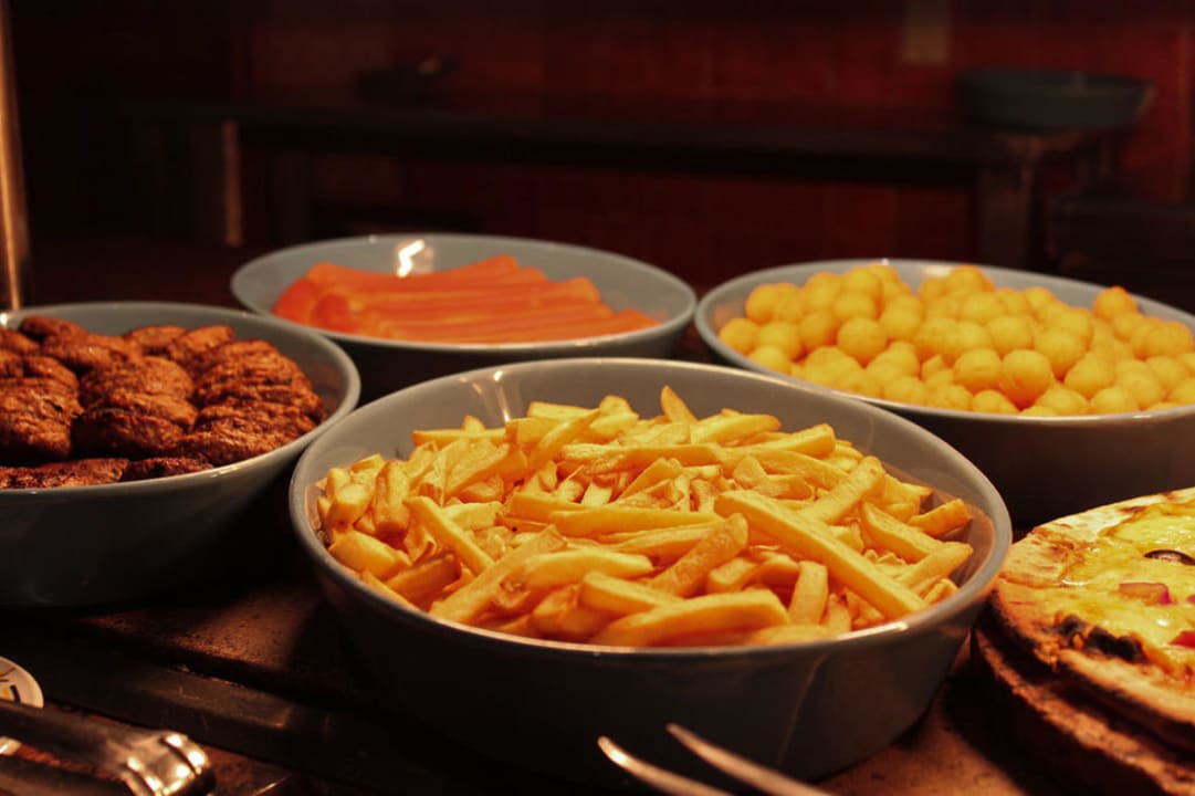 Buffet Iberostar Waves Costa Dorada