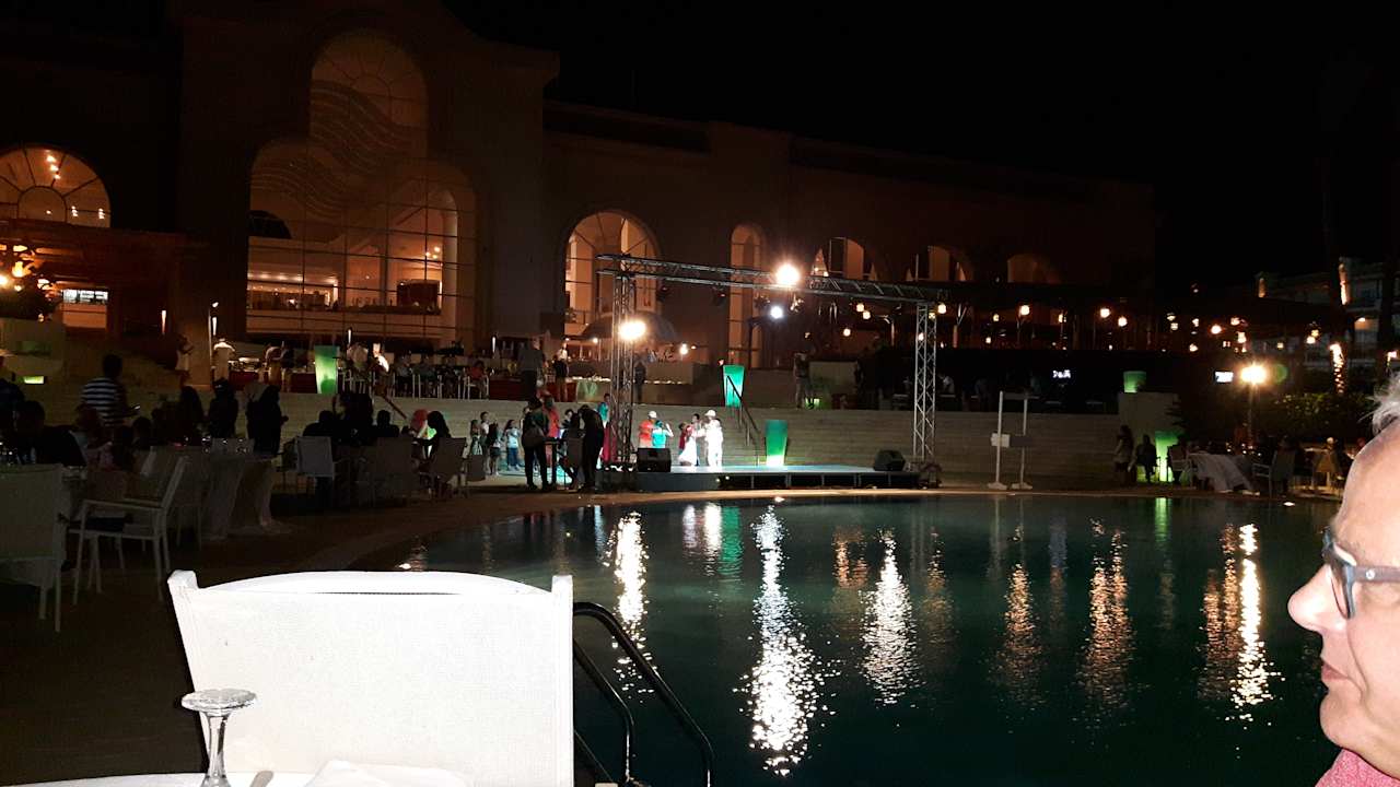 Ausblick Pyramisa Beach Resort Sahl Hasheesh