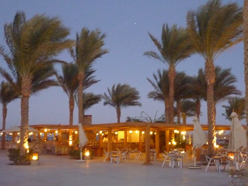 Die Strandbar - miitags gibt's hier leckre Snacks Stella Garden Resort & Spa, Makadi Bay