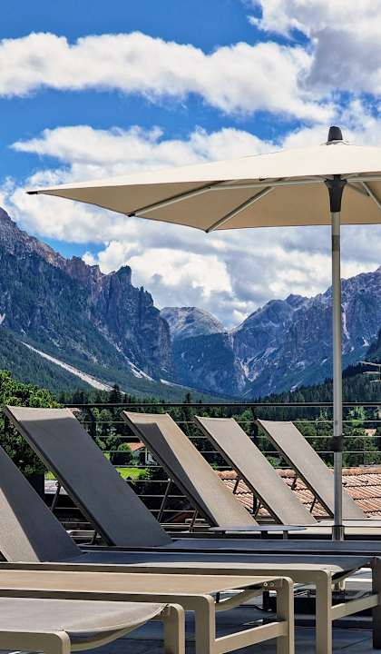 Pool Excelsior Dolomites Life Resort
