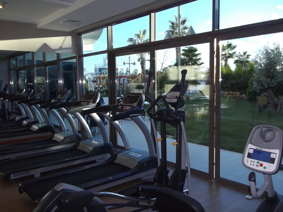 Fitness-Raum Commodore Elite Suites & Spa - Adults only
