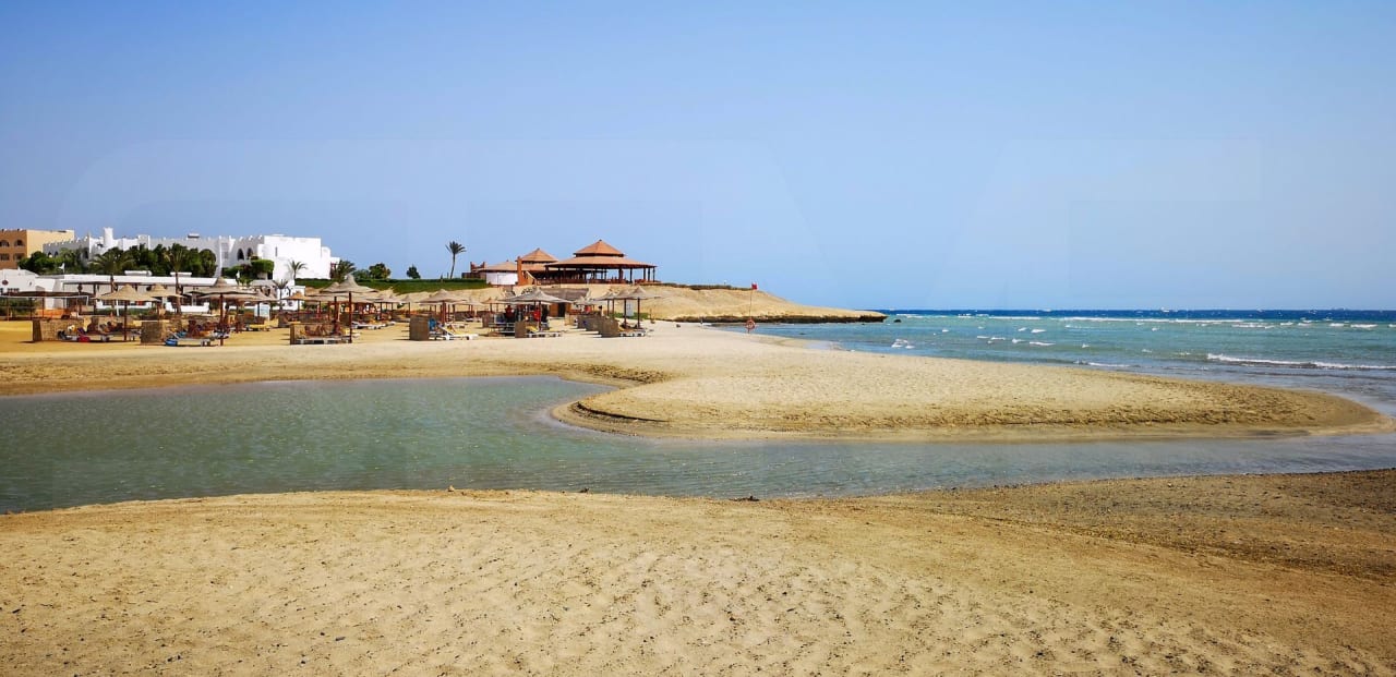 Strand Three Corners Equinox Beach Resort