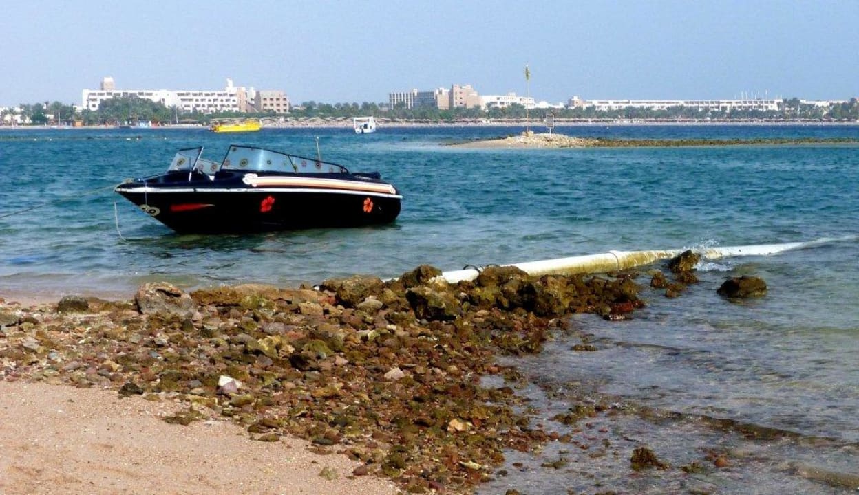 Gesamte Anlage vom Wasser aus Fort Arabesque Resort, Spa & Villas