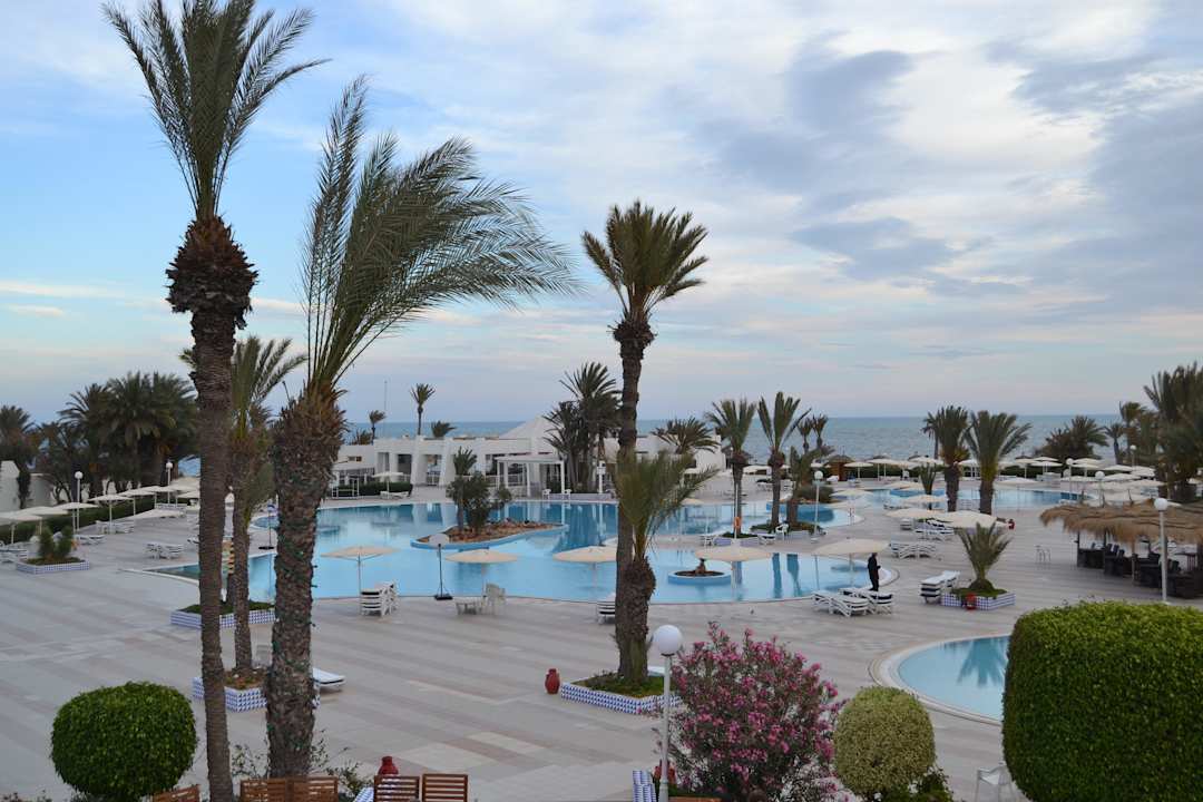 Tolle, weiträumige Poolanlage Hotel El Mouradi Djerba Menzel