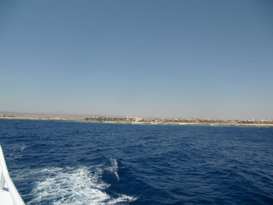Komplettansicht vom Meer aus Pickalbatros Palace Hotel-Port Ghalib