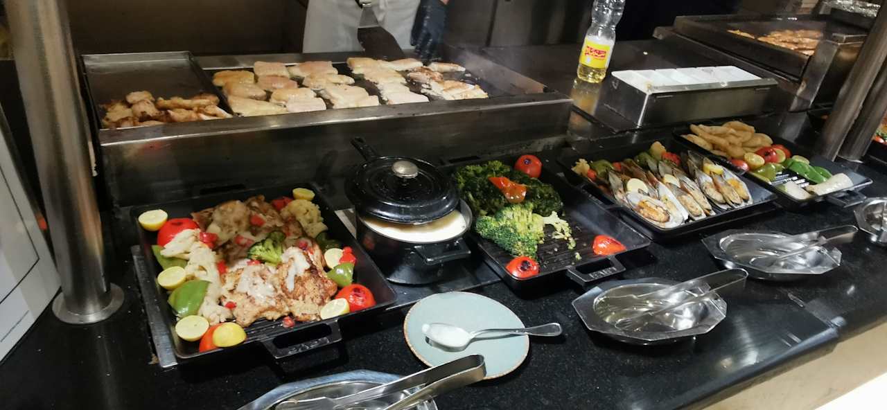 Gastro SUNRISE Crystal Bay Resort