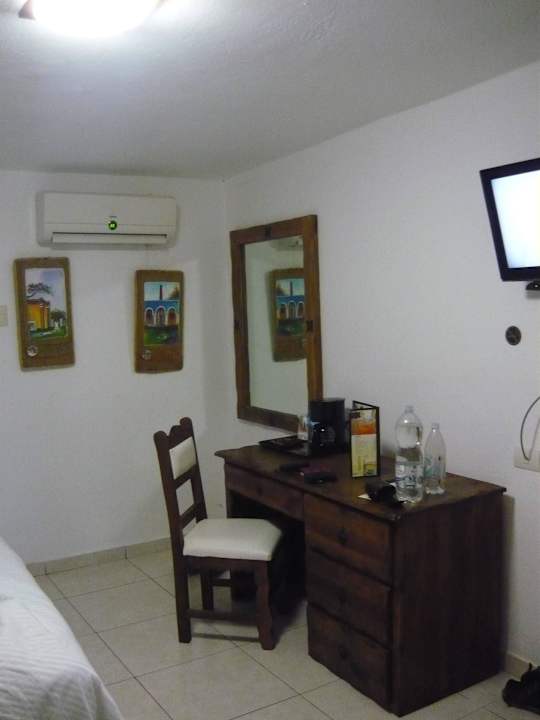 Schreibtisch + Stuhl Hotel Hacienda Inn