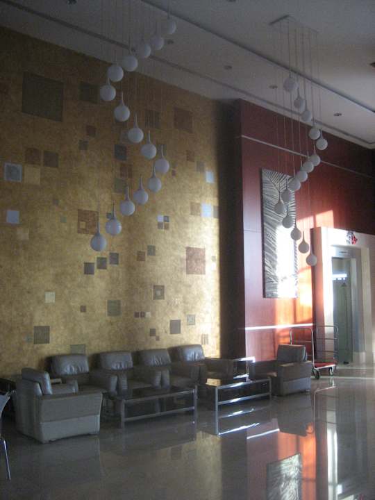 Lobby Serenity Alma Heights