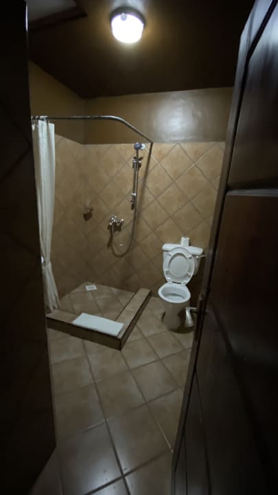 Zimmer Pakuba Safari Lodge