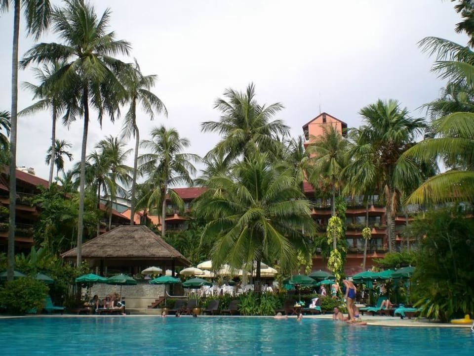 Palmen am Pool Courtyard by Marriott Phuket, Patong Beach Resort