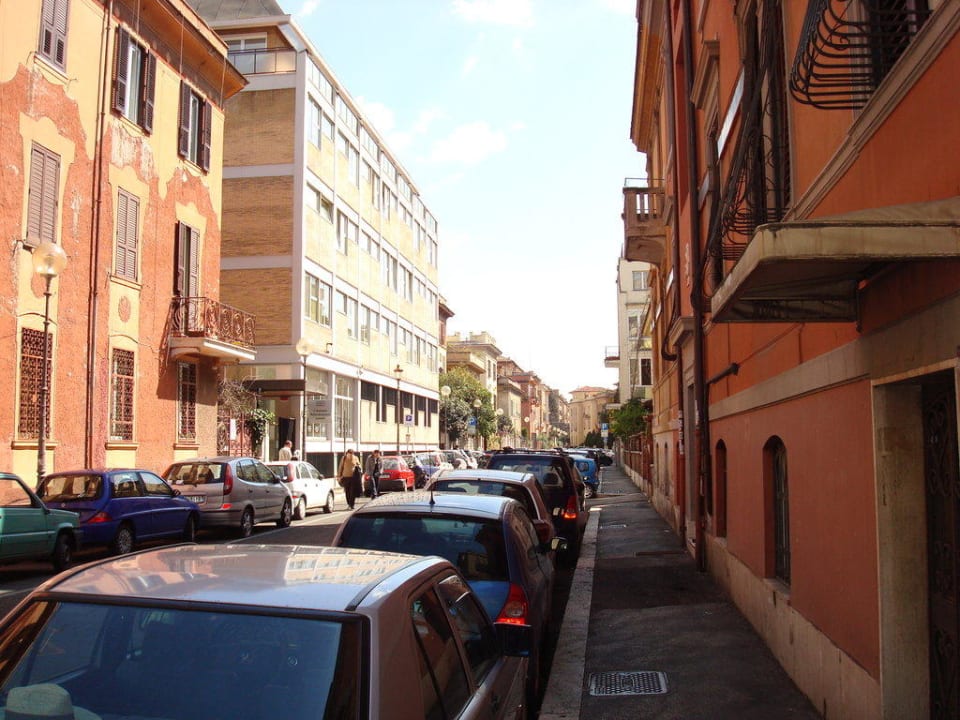 Via Luzzatti Hotel Luzzatti