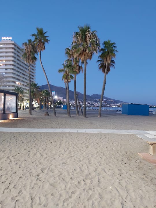 Strand Las Palmeras Affiliated by FERGUS