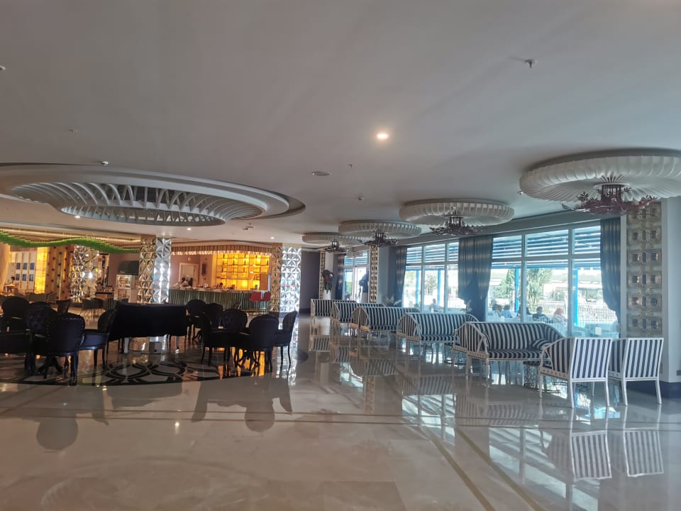 Lobby Granada Luxury Beach