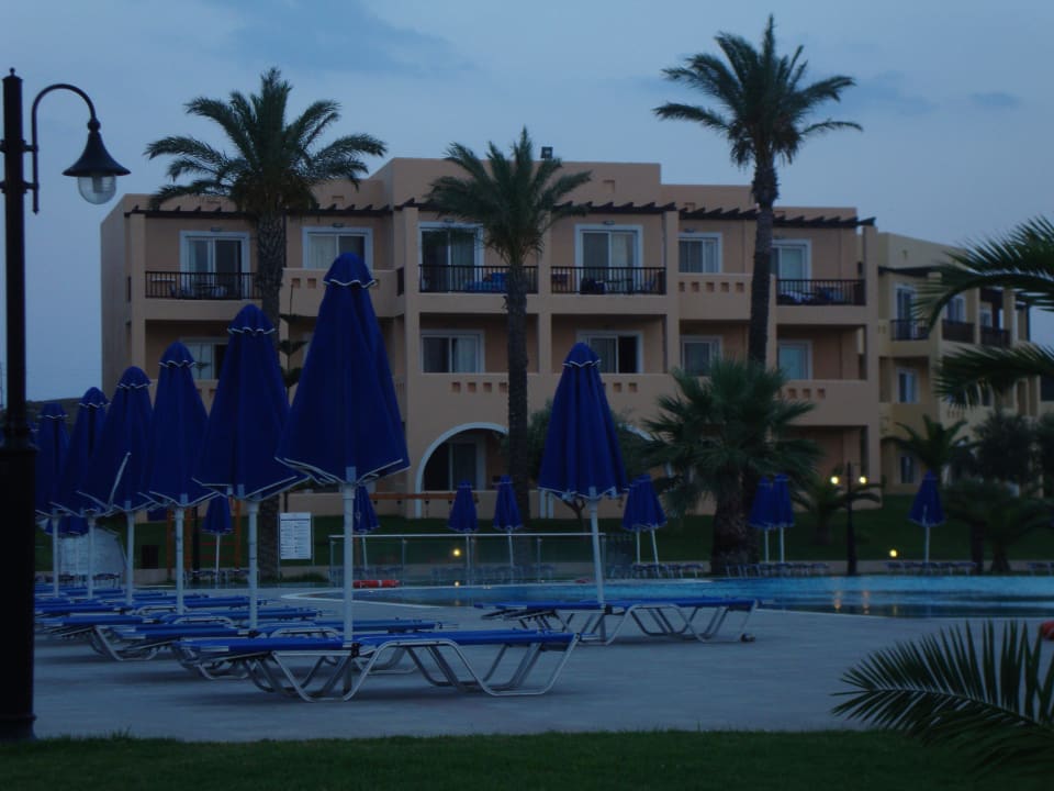 Pool Hotel Horizon Beach Resort