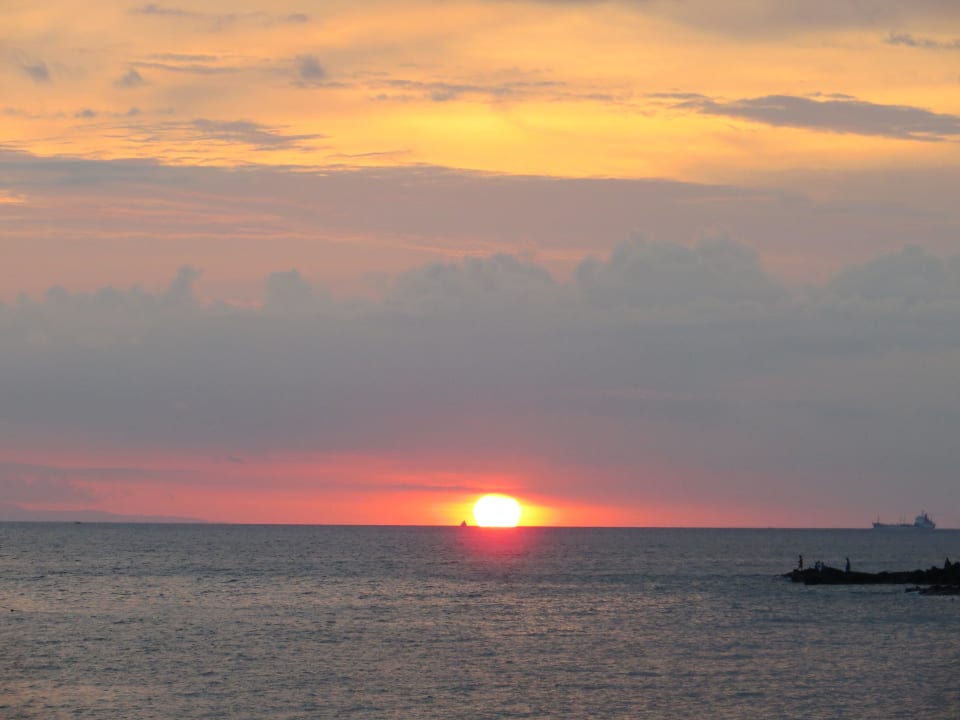 The beach Hotel Sheraton Senggigi Lombok Beach Resort