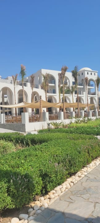 Gartenanlage Serry Beach Resort