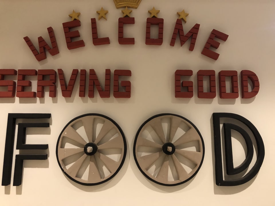 Gastro Well Palace Side