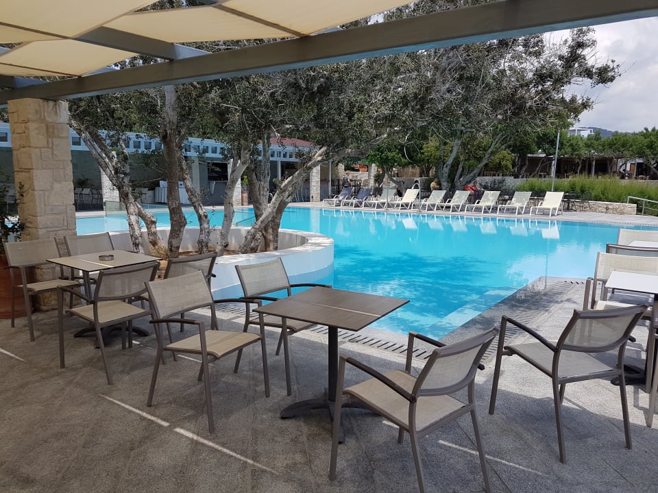 Pool Hotel Kakkos Bay