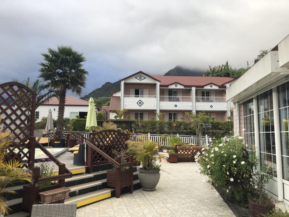 Außenansicht Hotel Des Neiges