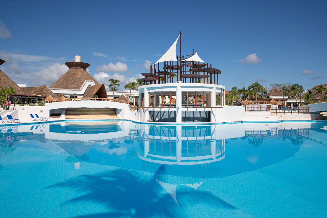 Pool Bahia Principe Grand Tulum