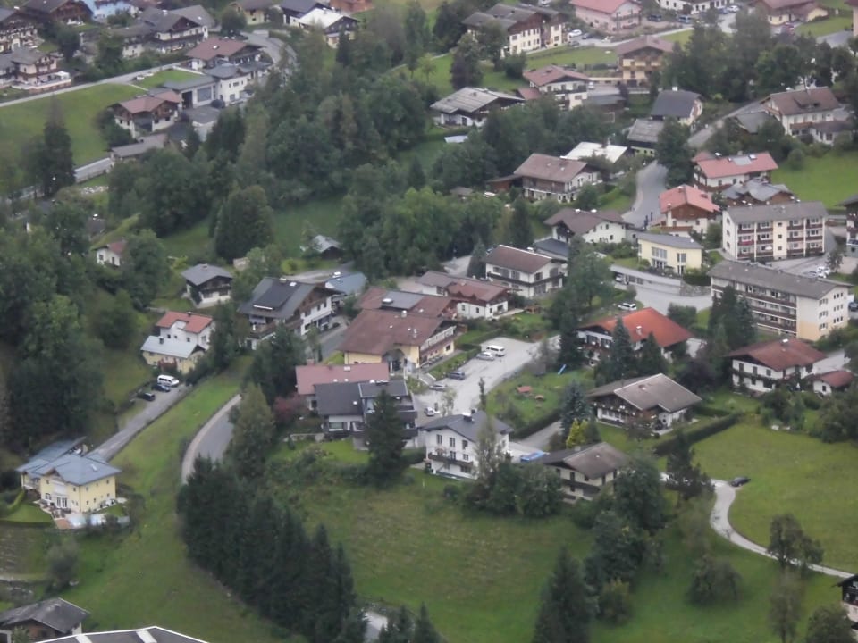 Hotelansicht vom G-Link aus gesehen Familien- & Wanderhotel Erika