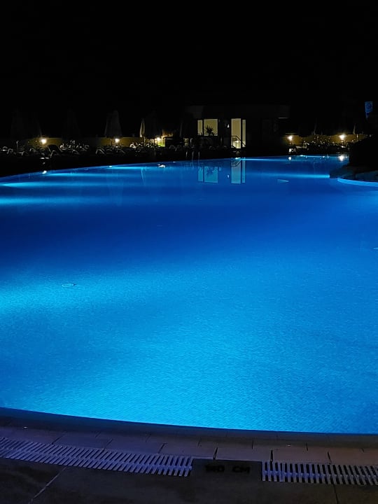 Pool Melas Resort Hotel