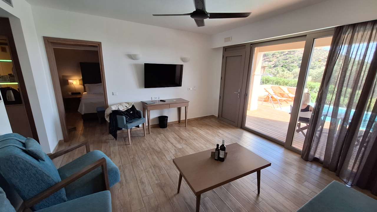 Zimmer Paralos Irini Mare