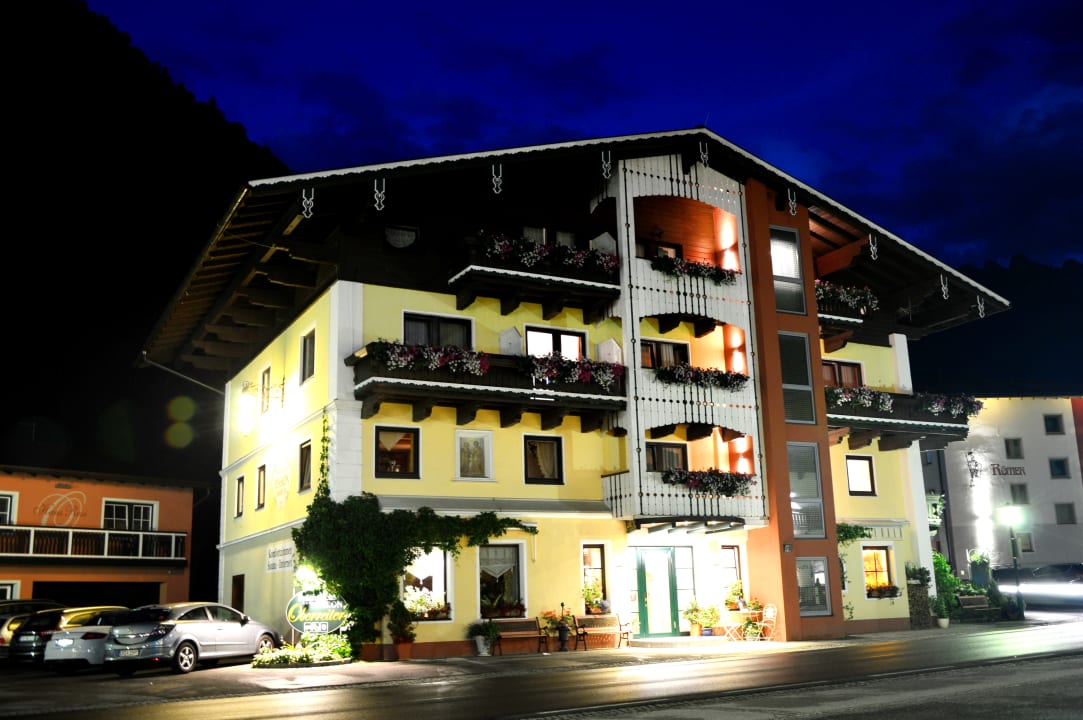 Außenansicht Pension Oberreiter Fusch