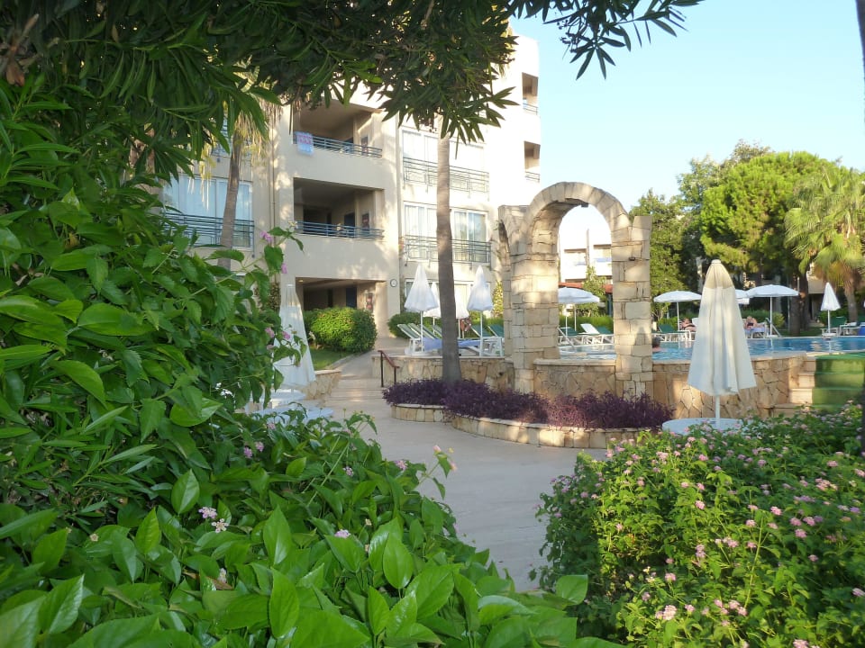 Relax-Pool von hinten Labranda Alantur Resort