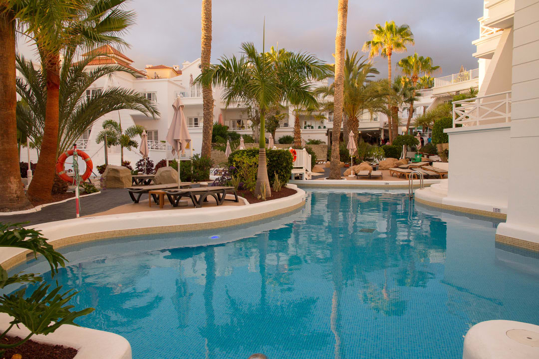 Pool Lagos De Fañabé Beach Resort La Caleta De Adeje • Holidaycheck Teneriffa Spanien