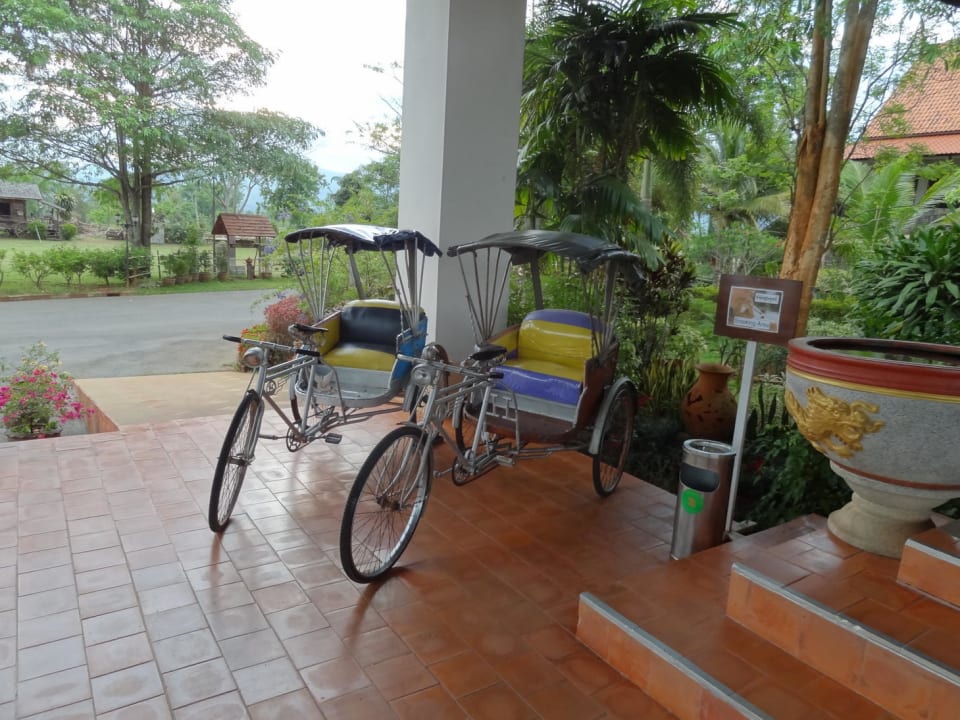 Entrée Hotel Golden Pine Resort