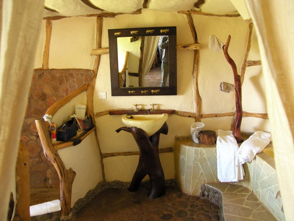 Bad Satao Elerai Camp