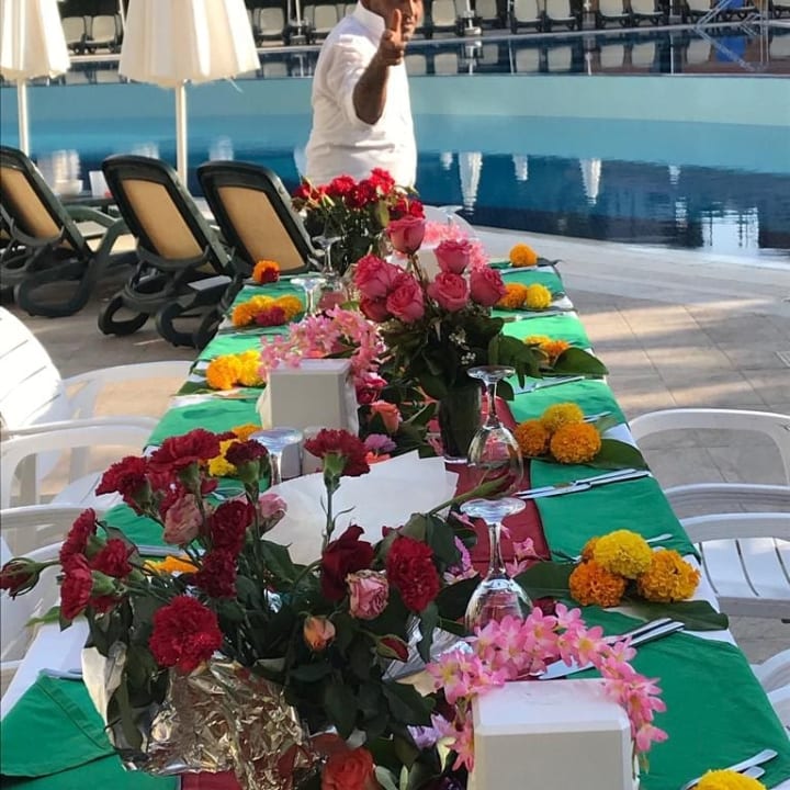 Gastro Well Palace Side