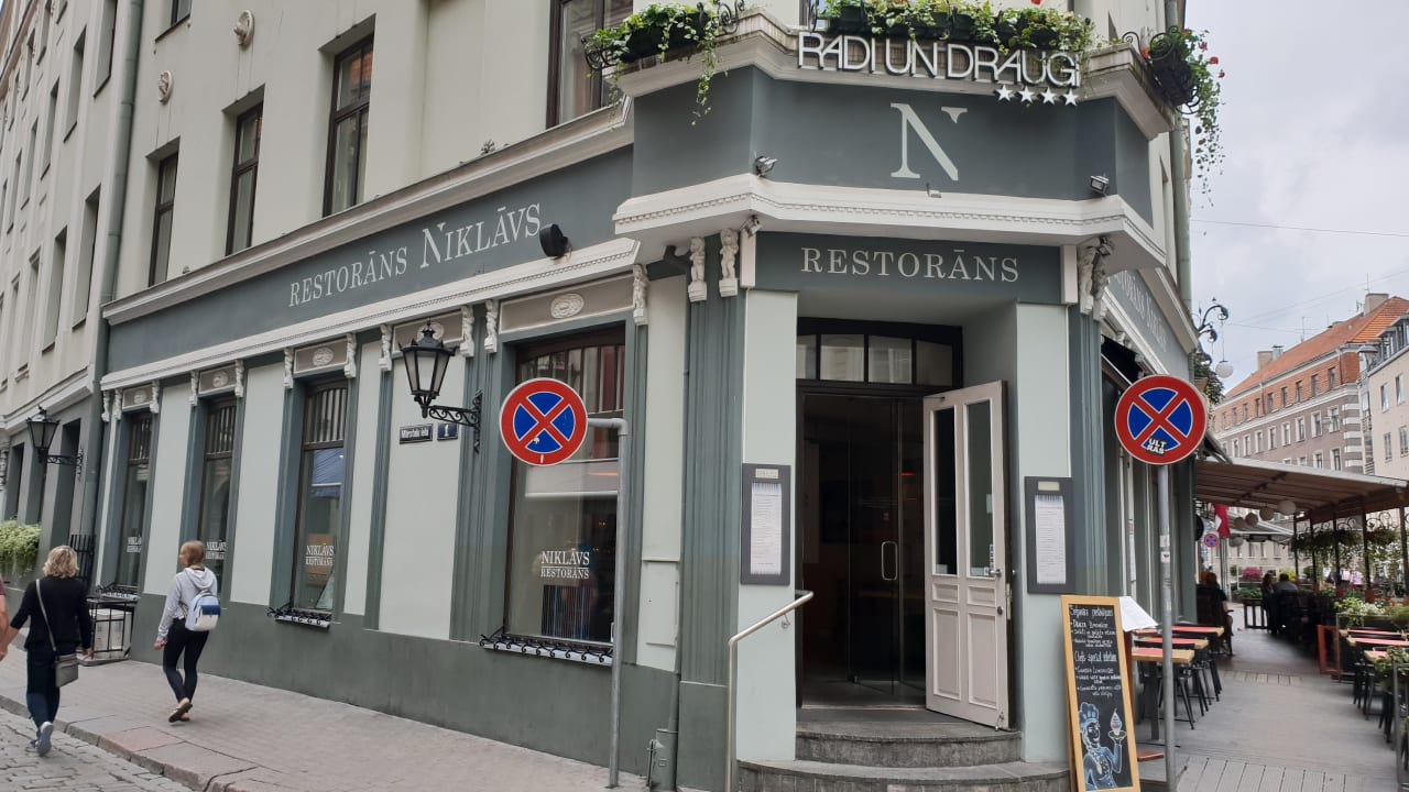 Außenansicht Hotel Radi un Draugi