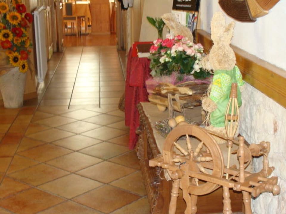 Corridoio che porta al bar Hotel Belsoggiorno