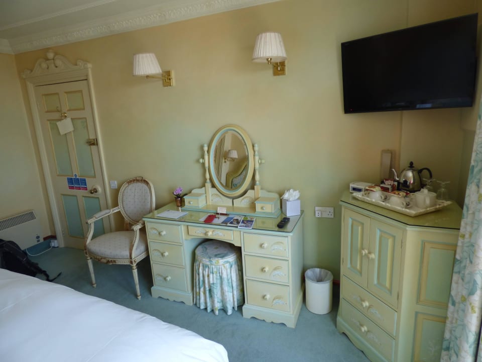 Handbemalte Möbel Panorama Guest House