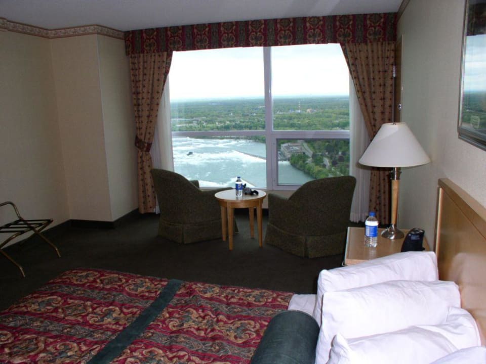 Suite im 41. Stock Embassy Suites Hotel Niagara Falls / Fallsview