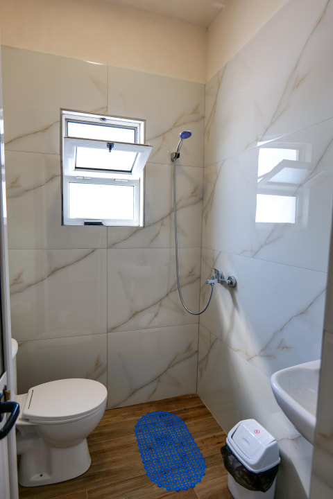 Zimmer Joyous Apartments