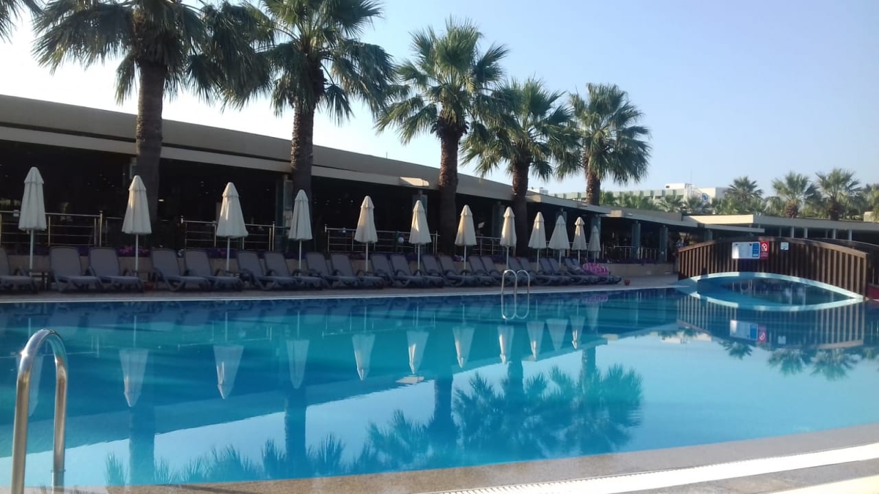 Pool VONRESORT Golden Beach