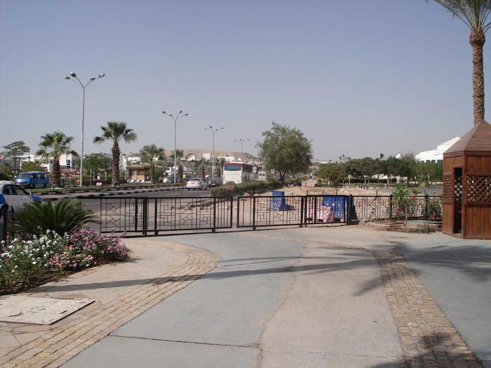 Vor dem Hotel Ghazala Gardens