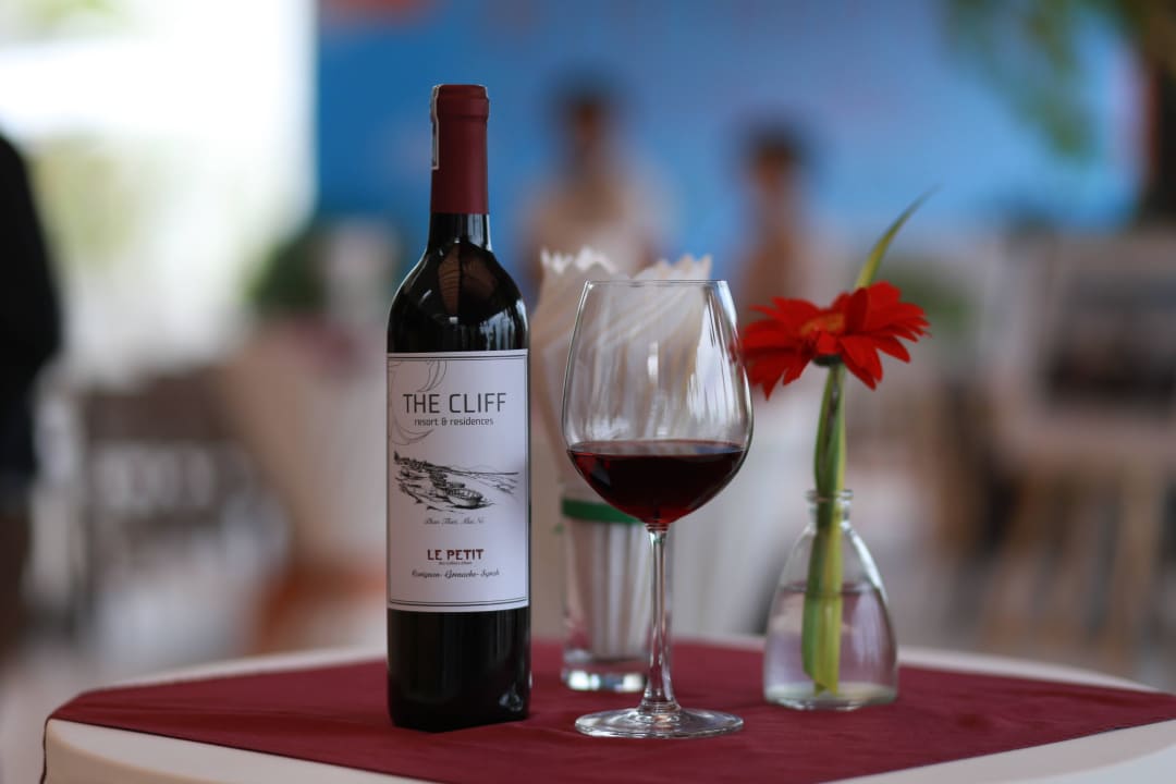 The Cliff Wine The Cliff Resort & Residences