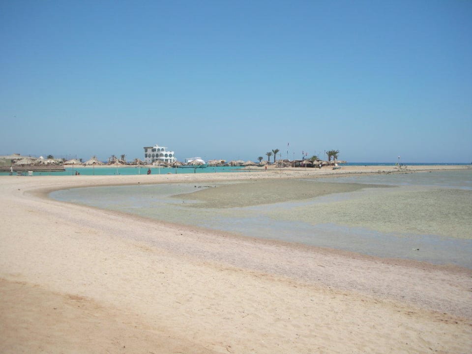 Und nochmal Ebbe JAZ Aquamarine Resort